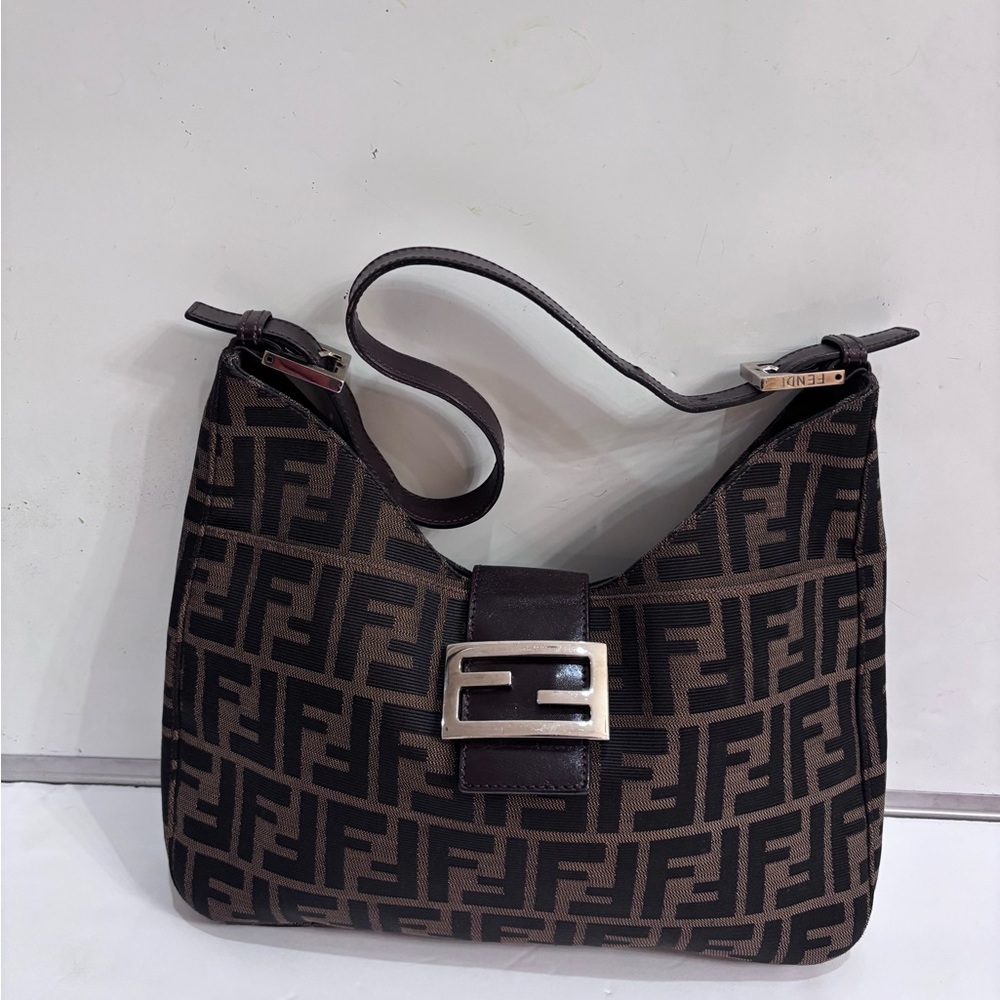 Fendi Zucca shoulder Women's Bag Authentic like new